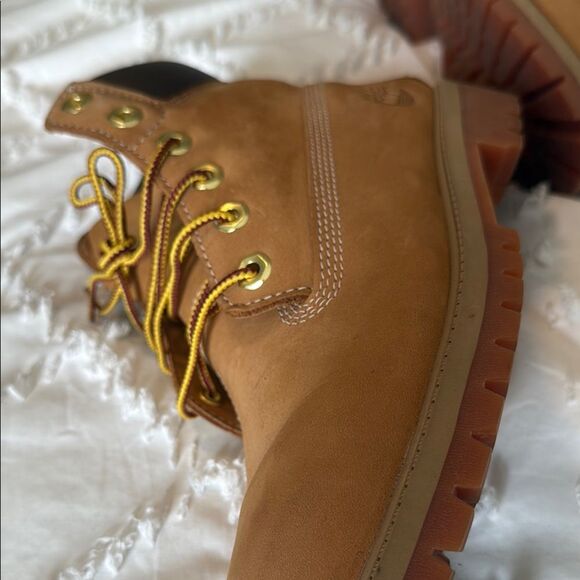 Timberland Wheat Work Boots ~ Kids 5.5 Women’s 7.5 - Picture 10 of 11